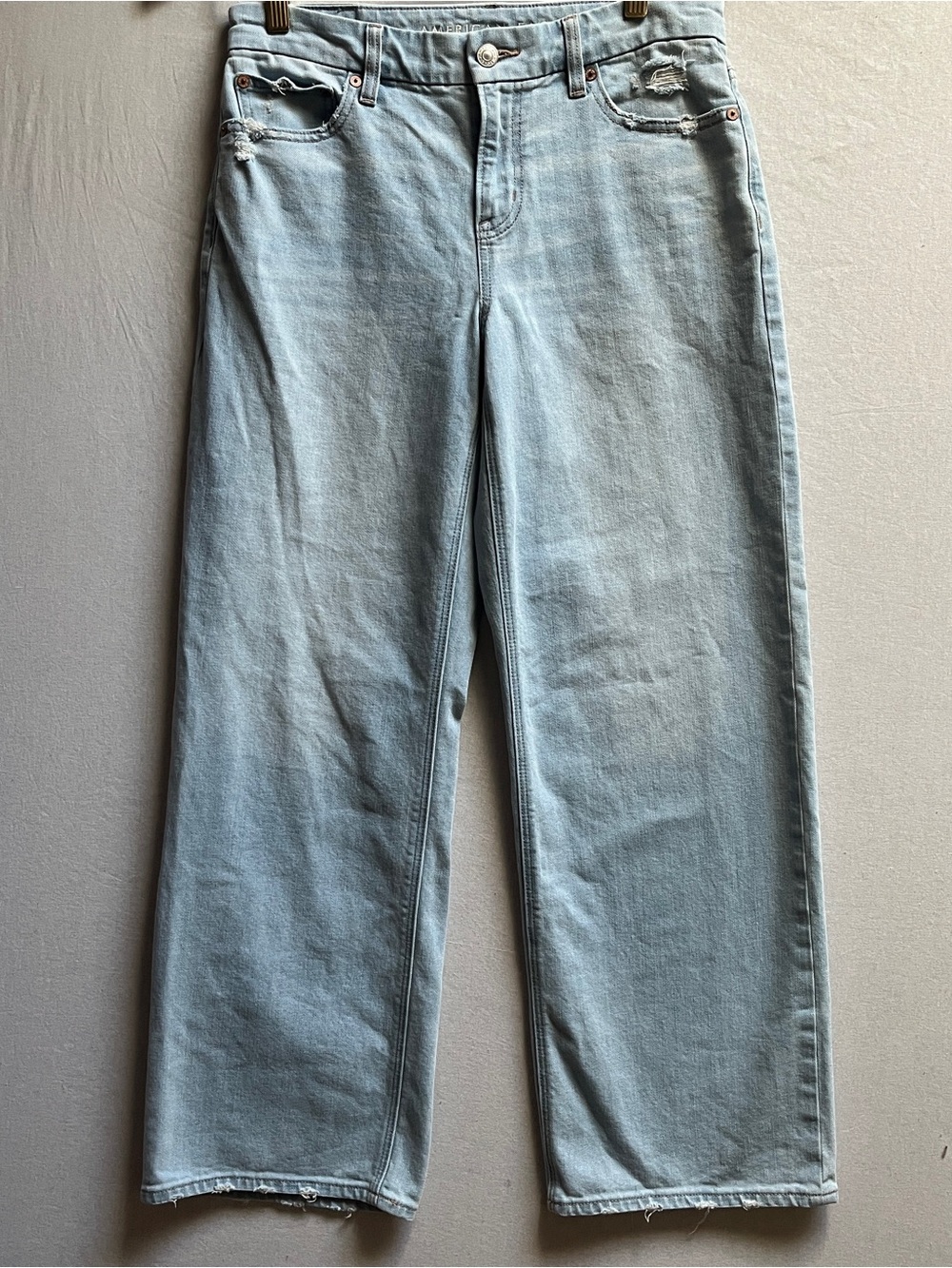 American Eagle Size 4 Short Curvy High Waisted Stovepipe Straight Leg Jeans